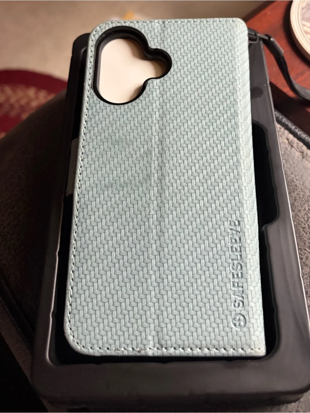 SAFESLEEVE protective mint